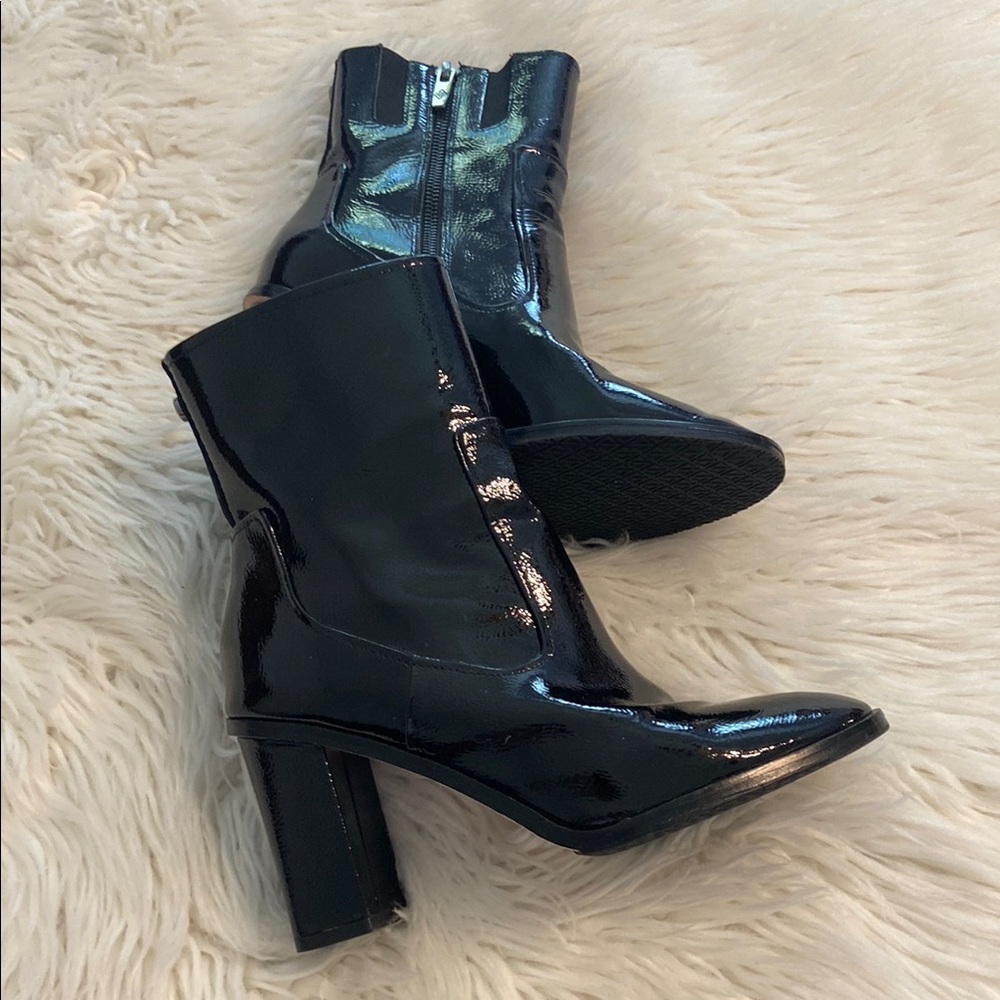 Donald Pliner Black Patent Leather Ankle Boots size 8 BNWOT see all photos - Picture 1 of 12